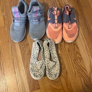 Set of Girls Size 4 sneakers shoes adidas Nike toms